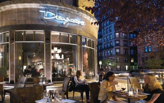 Outdoor Dining in Boston